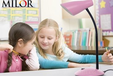 Lời khuyên nên chọn đèn bàn học sinh của một phụ huynh
